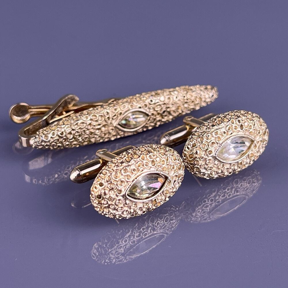 Nugget Green Rhinestone Cufflinks Tie Clip Bar Gold Tone Bubble Swank Vintage
